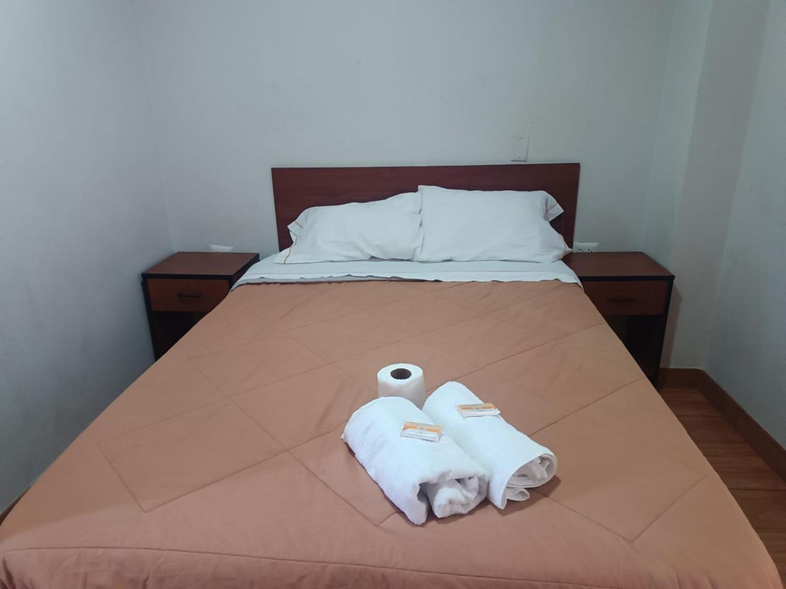 Hostal Yuraq Wasi 596 Ayacucho Esterno foto