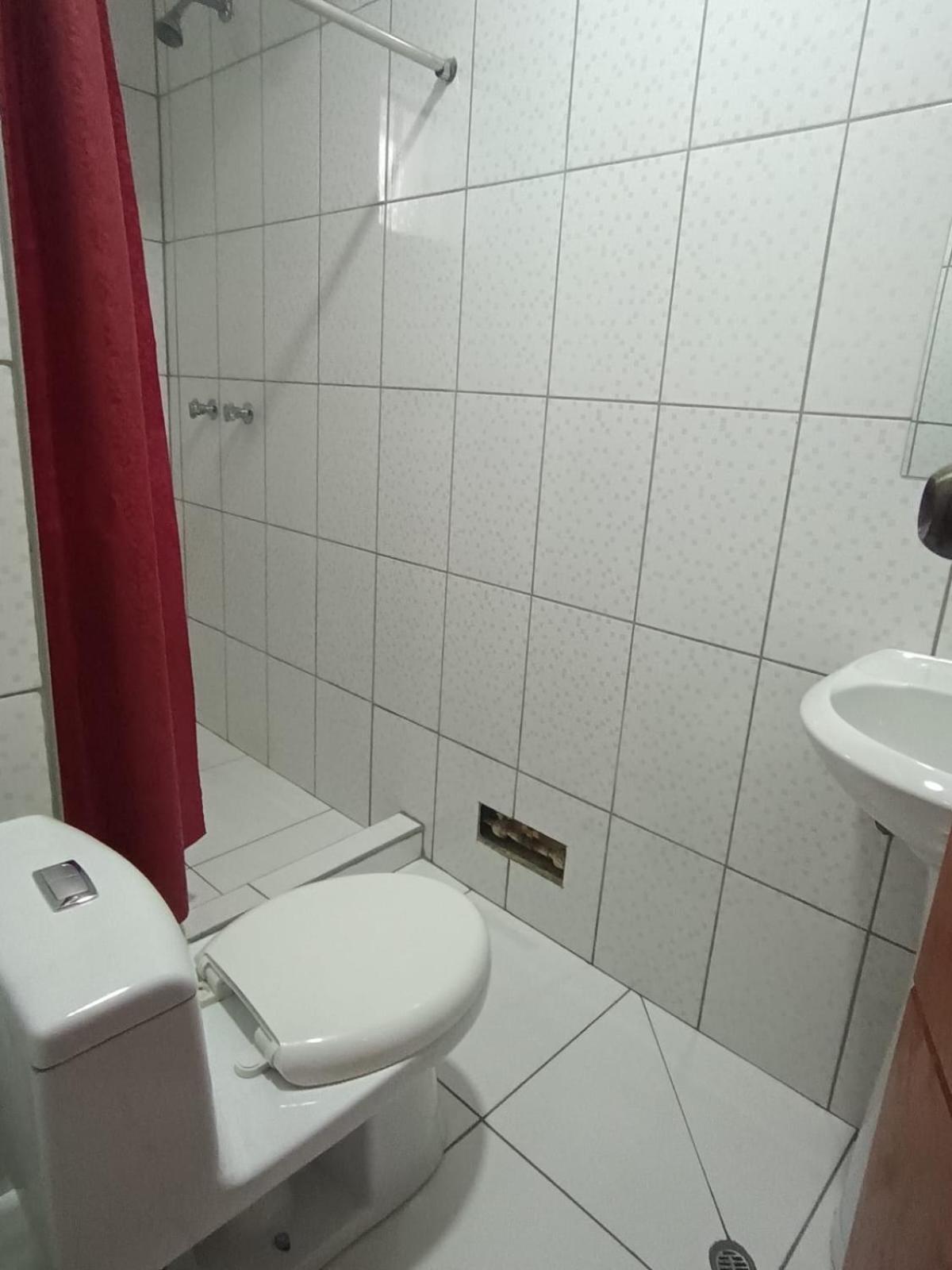Hostal Yuraq Wasi 596 Ayacucho Esterno foto